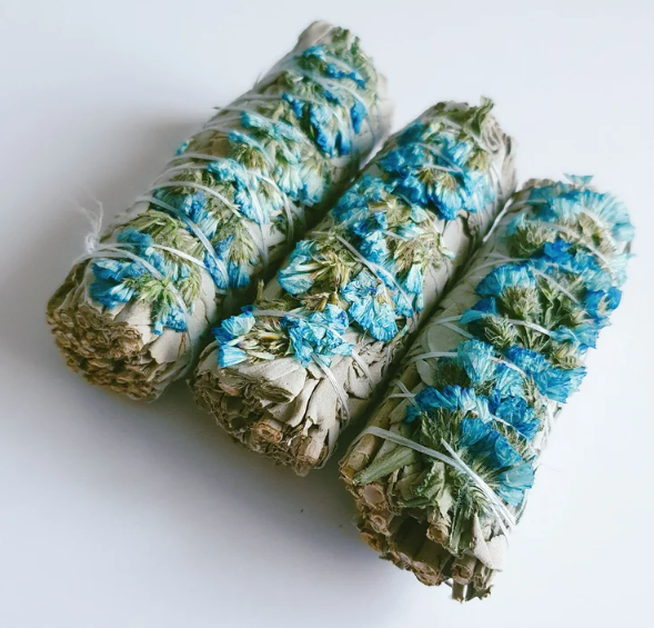 Turquoise Sinuata + White Sage